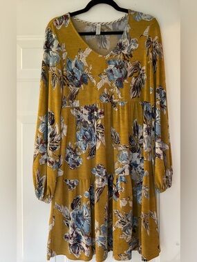 Floral Long-Sleeve Tiered Midi Dress -Medium